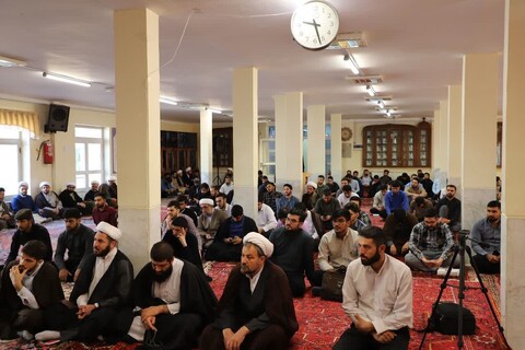 تصاویر/ نشست فرقه شناسی در مدرسه علمیه حضرت ولی عصر (عج) تبریز