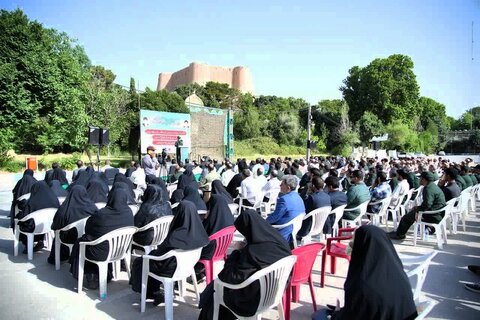 تصاویر همایش افتتاح یادمان شهدای حاج عمران در پادگان امام حسین(ع)خرم آباد