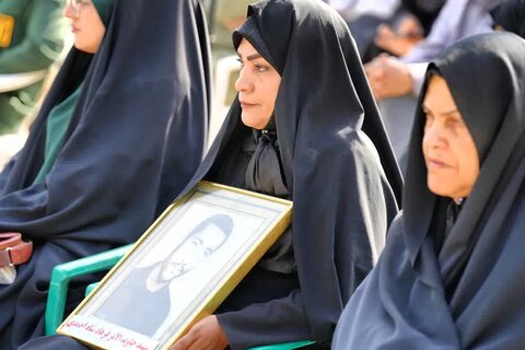 تصاویر همایش افتتاح یادمان شهدای حاج عمران در پادگان امام حسین(ع)خرم آباد