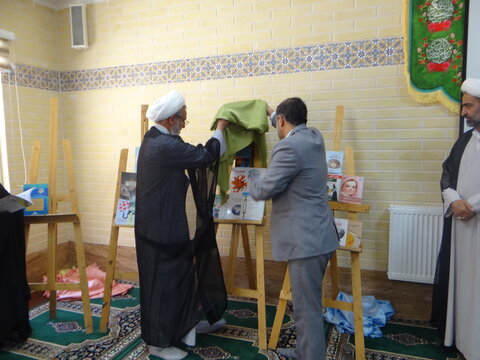 تصاویر/رونمایی از 24 جلد کتاب در حوزه علمیه خواهران استان مرکزی