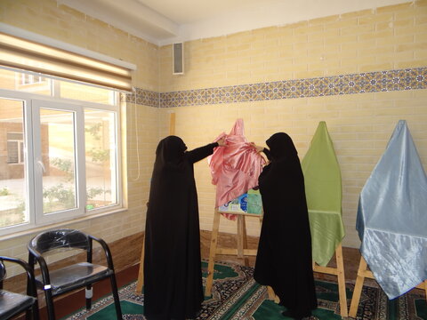 تصاویر/رونمایی از 24 جلد کتاب در حوزه علمیه خواهران استان مرکزی