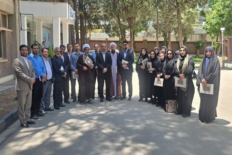 تصاویر/ نشست هم‌اندیشی مدیرکل صدا و سیمای مرکز کرمانشاه با فعالان رسانه‌ای و فضای مجازی استان