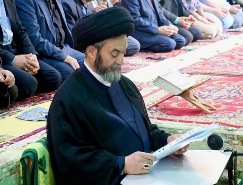 تصاویر/ دیدار وزیر ارتباطات با امام جمعه اردبیل