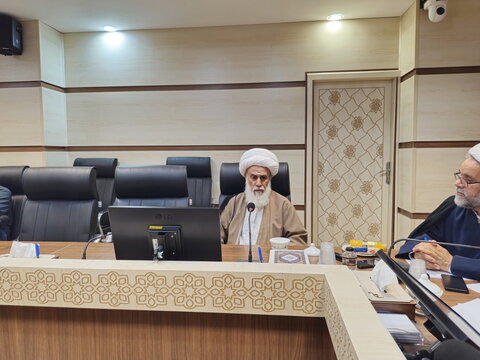 تصاویر/ نشست هم‌اندیشی معاونت تبلیغ با اساتید فرق و ادیان با محوریت منشور مقام معظم رهبری