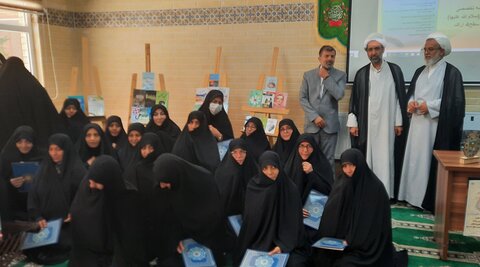 تصاویر/تقدیر از برگزیدگان جشنواره بانوی کرامت در اراک