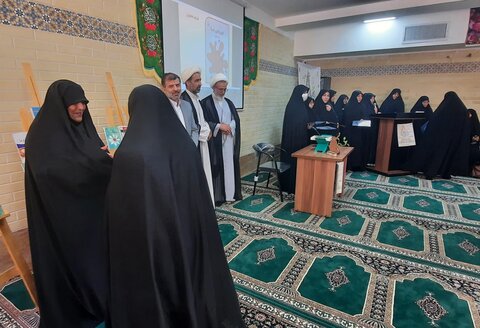 تصاویر/تقدیر از برگزیدگان جشنواره بانوی کرامت در اراک