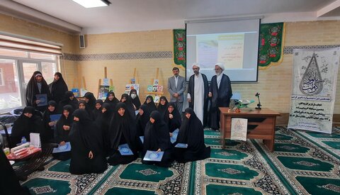 تصاویر/تقدیر از برگزیدگان جشنواره بانوی کرامت در اراک