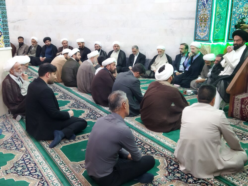 تصاویر/ مراسم اولین سالگرد شهادت آیت الله رئیسی در مدرسه علمیه امام حسین (ع) شهر ری