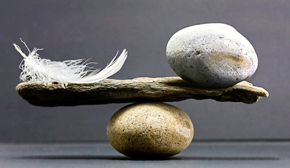 دلنوشته معنوی | در ترازوی خدا، وزن‌ها متفاوت است