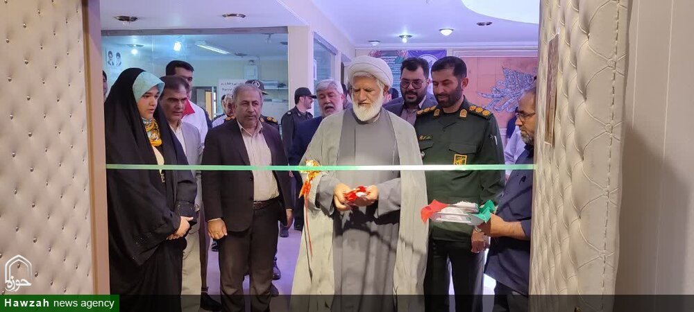 افتتاح نمایشگاه نقاشی به رنگ آسمان در ازنا