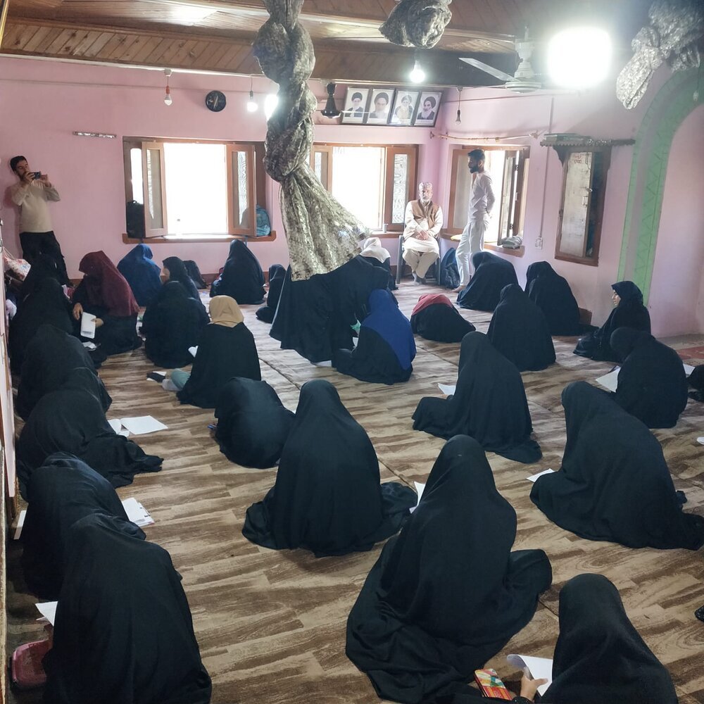तंज़ीमुल मकातिब कश्मीर के ज़ेरे एहतेमाम मकातिब ए नौ नेहाल का दूसरे सेमेस्टर का इम्तिहान