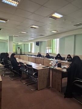 نخستین نشست فصلی معاونان پژوهش مدارس علمیه خواهران البرز برگزار شد