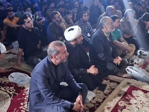 تصاویر/یادواره شهدای گمنام دانشگاه آزاد اسلامی کاشان همراه با کنگره ۱۸۰۰ شهید شهرستان