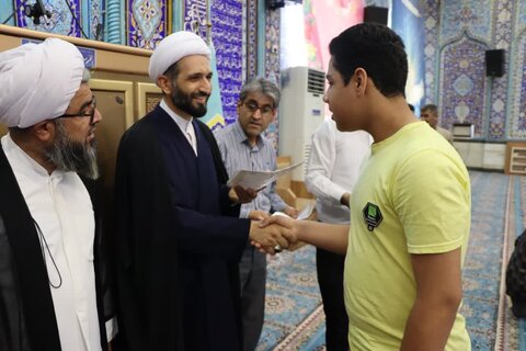 تجلیل از دانش آموزان و مربیان برتر خارگ