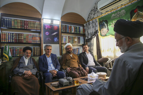 تصاویر| آیین غباروبی حرم مطهر سیدعلاالدین حسین(ع)