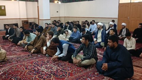 تصاویر/ نشست مدیر حوزه علمیه آذربایجان غربی با طلاب خوی