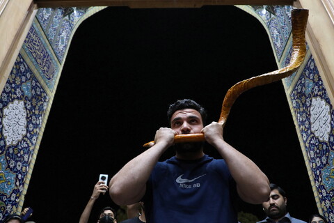 تصاویر/ حال و هوای حرم حضرت معصومه (س) در شب شهادت امام جواد(ع)