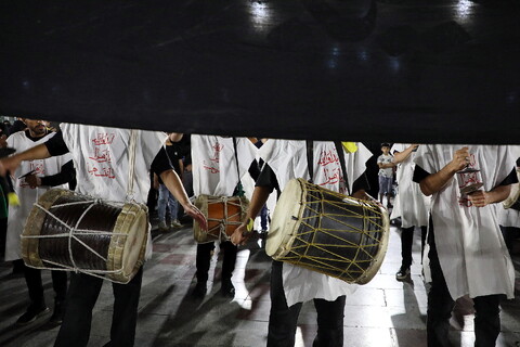 تصاویر/ حال و هوای حرم حضرت معصومه (س) در شب شهادت امام جواد(ع)