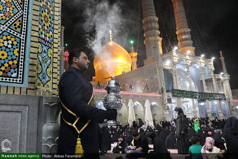 Photos/ Sanctuaire de Hazrat Masoumeh (psl) la nuit de l'anniversaire du martyre de l'Imam Javad (psl)