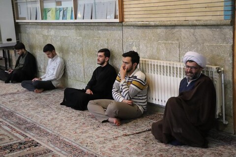 تصاویر/ درس اخلاق آیت الله بنابی در حوزه علمیه بناب