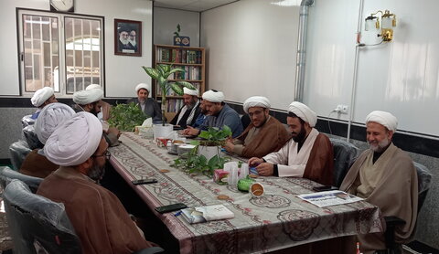 تصاویر/ بازدید مدیر و معاونان حوزه علمیه منطقه کاشان از مدرسه علمیه المهدی(عج) آران و بیدگل