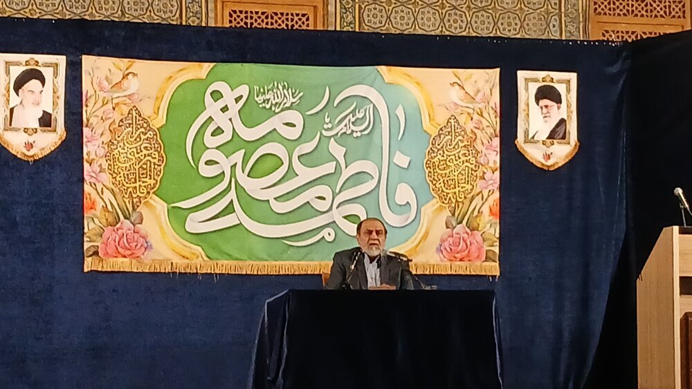Miembro del Consejo Superior de la Revolución Cultural en el Santuario Sagrado Razavi: La conducta del Imam Reza (p) en el debate, un modelo racional y ético para el mundo de hoy
