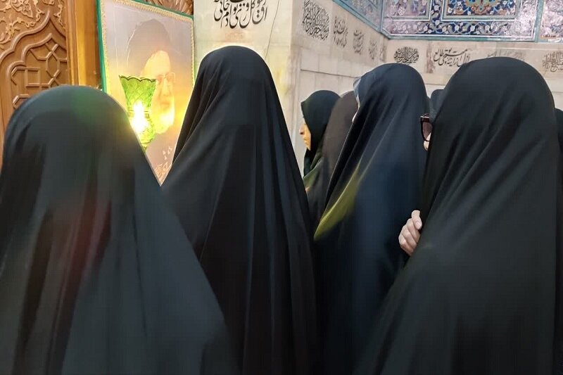 اردوی زیارتی طلاب مدرسه علمیه خواهران امام حسین(ع) قصرشیرین در مشهد مقدس برگزار شد + تصاویر