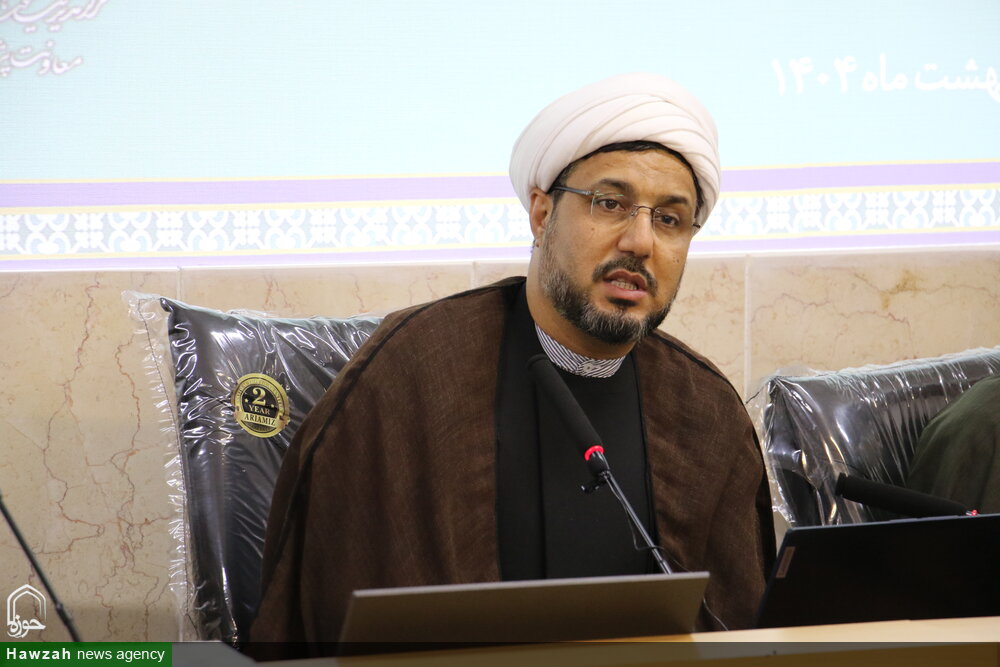 حوزه علمیه، سوژه پژوهشی در غرب / در سکوهای علمی حاضر نباشیم دیگران شیعه را روایت خواهند کرد