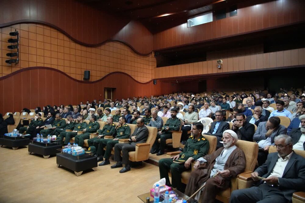 تصاویر سیزدهمین اجلاس سالانه مجمع بسیجیان لرستان