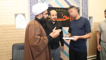 تشرف زندانی اهل سنت به مذهب حقه شیعه در زندان مراغه