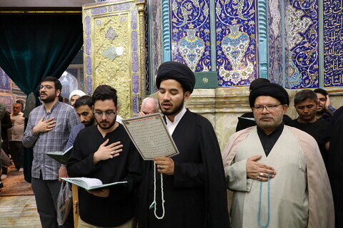 Imágenes / Ambiente del Santuario de Hazrat Masoumeh (P) en la noche del martirio del Imam Jawad (P)