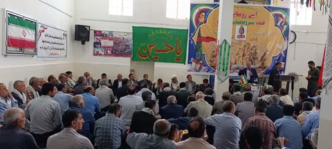 یادواره شهدا و آئین رونمایی از کتاب سروقامتان طرهان در کوهدشت