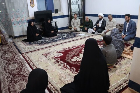 توزیع ۵ سری جهیزیه به ارزش ۲۵۰ میلیون تومان بین زوج های نیازمندان خراسان جنوبی