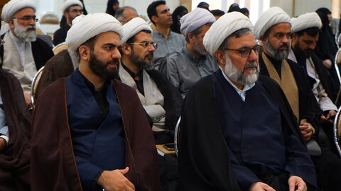 تصاویر / نشست صمیمی مبلغان تخصصی و سرگروه‌های تبلیغی دفتر تبلیغات اسلامی اصفهان