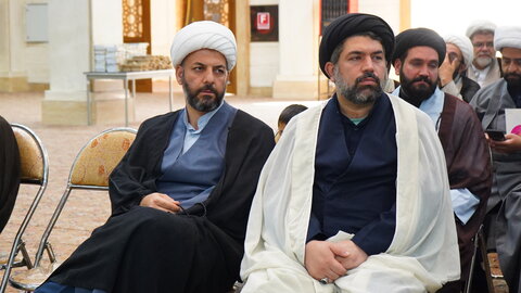 تصاویر / نشست صمیمی مبلغان تخصصی و سرگروه‌های تبلیغی دفتر تبلیغات اسلامی اصفهان