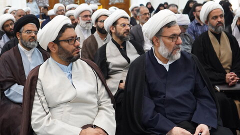 تصاویر / نشست صمیمی مبلغان تخصصی و سرگروه‌های تبلیغی دفتر تبلیغات اسلامی اصفهان