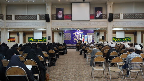 تصاویر / نشست صمیمی مبلغان تخصصی و سرگروه‌های تبلیغی دفتر تبلیغات اسلامی اصفهان