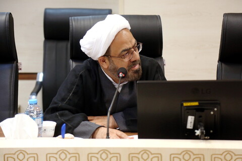 تصاویر/ نشست هم اندیشی حوزه ، نظام و نقش آفرینی حوزویان در آینده