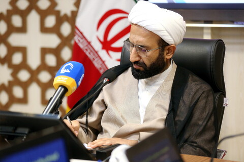 تصاویر/ نشست هم اندیشی حوزه ، نظام و نقش آفرینی حوزویان در آینده