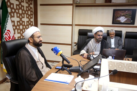 تصاویر/ نشست هم اندیشی حوزه ، نظام و نقش آفرینی حوزویان در آینده