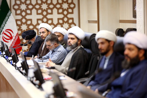 تصاویر/ نشست هم اندیشی مسئولان، فعالان و مبلغان عرصه بین الملل