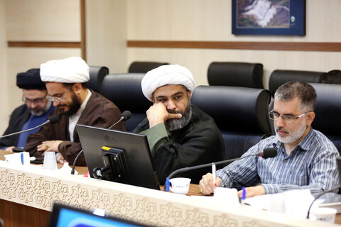 تصاویر/ نشست هم اندیشی مسئولان، فعالان و مبلغان عرصه بین الملل