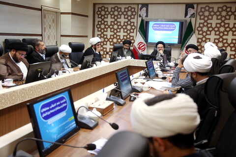 تصاویر/ نشست هم اندیشی مسئولان، فعالان و مبلغان عرصه بین الملل