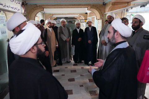تصاویر/طلاب مؤسسه مطالعات اسلامی خوزستان از مؤسسه آموزشی و پژوهشی امام خمینی(ره)  بازدید کردند