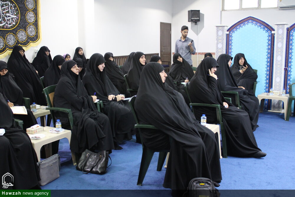 تصاویر/ نشست تبیین پیام مقام معظم رهبری  در کرمان