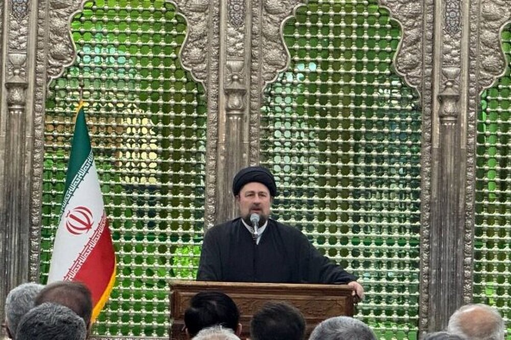 دنیاگریزی به معنای حضور در میانه میدان جهاد و شهادت است