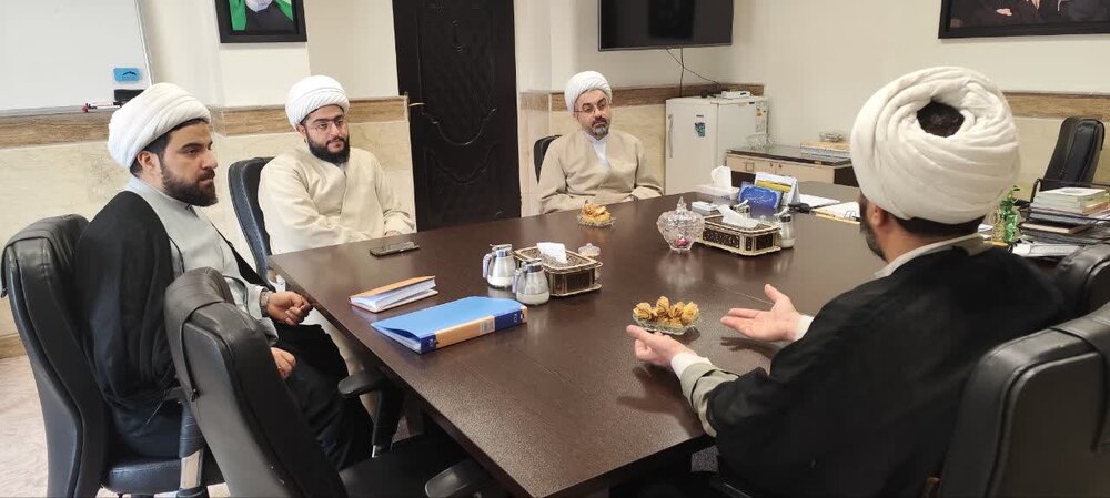 تصاویر/ بازدید معاون پژوهش حوزه علمیه خوزستان از مدرسه علمیه الغدیر اهواز