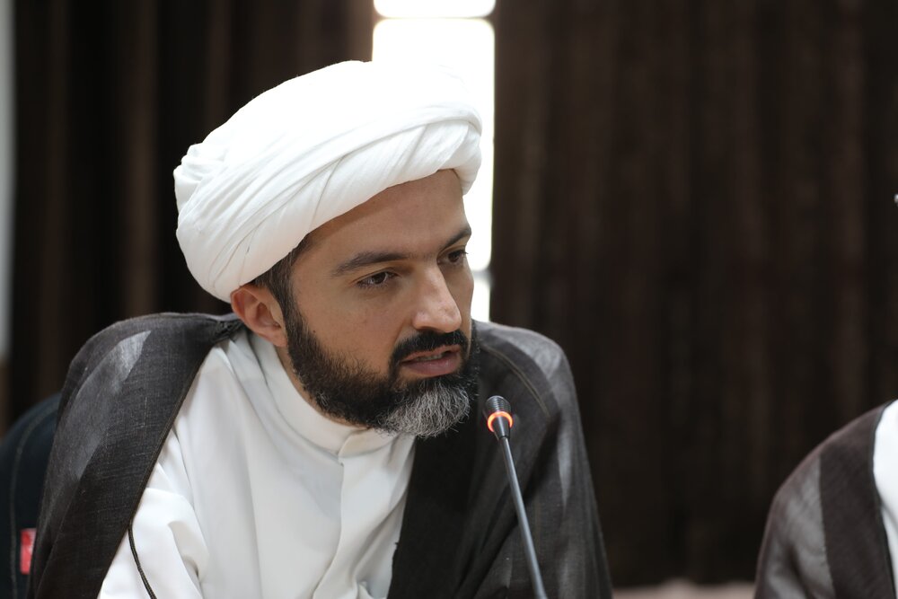 نشست معاون آموزش حوزه های علمیه با اساتید سطح یک حوزه