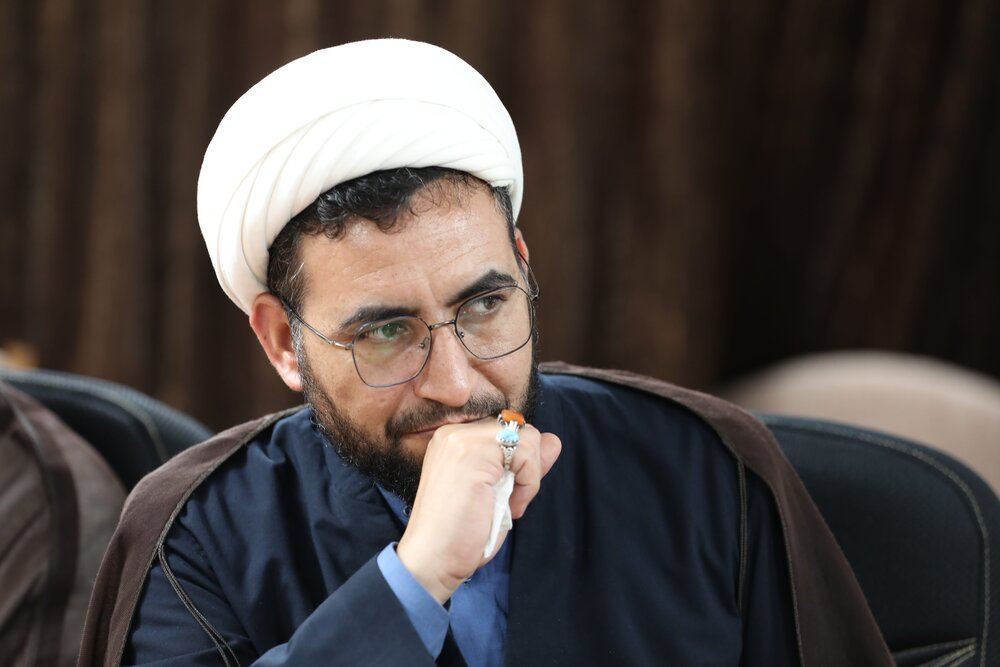 نشست معاون آموزش حوزه های علمیه با اساتید سطح یک حوزه