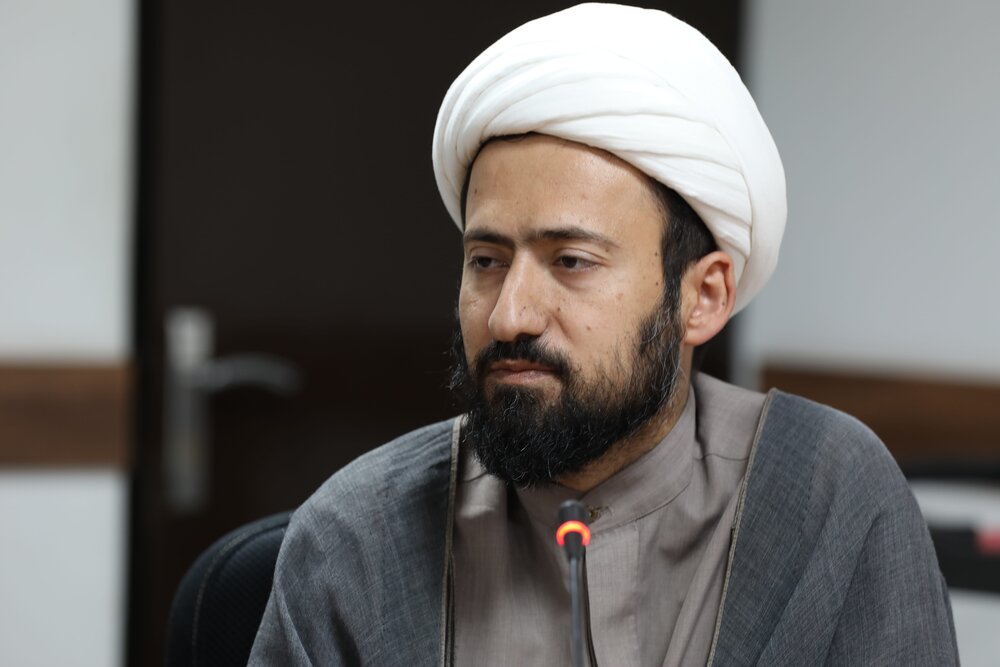 نشست معاون آموزش حوزه های علمیه با اساتید سطح یک حوزه